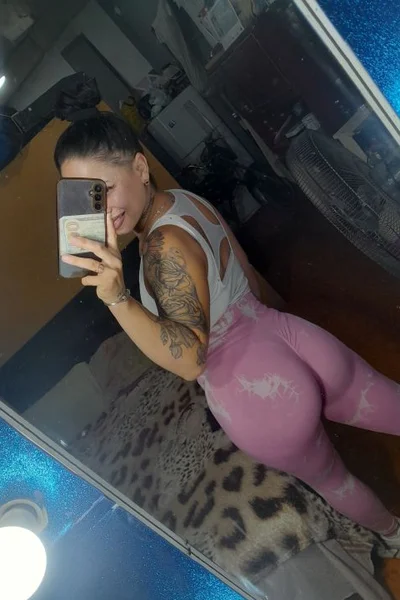 Sheila (25 años) — José C. Paz, Argentina - 1