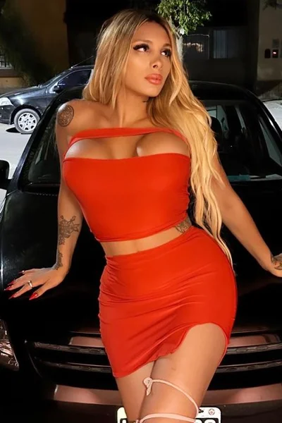 Rennata Di (26 años) — Capital, Argentina - 78