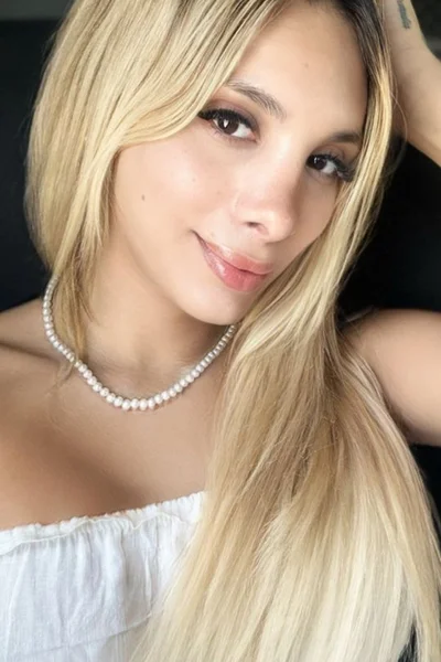 Rennata Di (26 años) — Capital, Argentina - 116