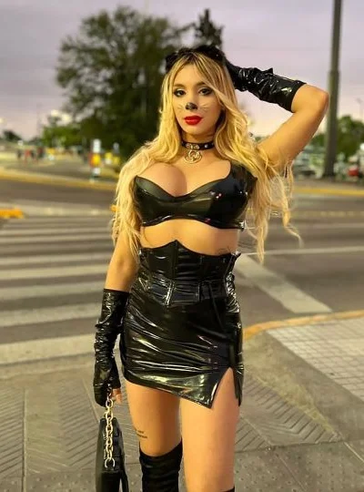 Rennata Di (26 años) — Capital, Argentina - 128
