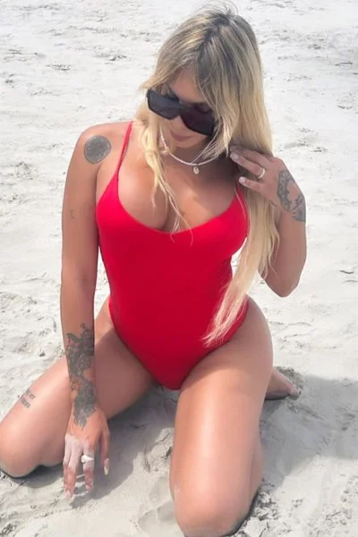 Rennata Di (26 años) — Capital, Argentina - 119