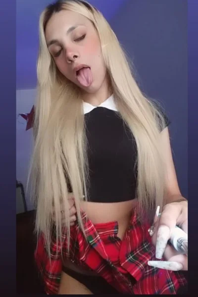 Rennata Di (26 años) — Capital, Argentina - 158