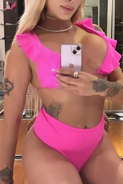Rennata Di (26 años) — Capital, Argentina - 121