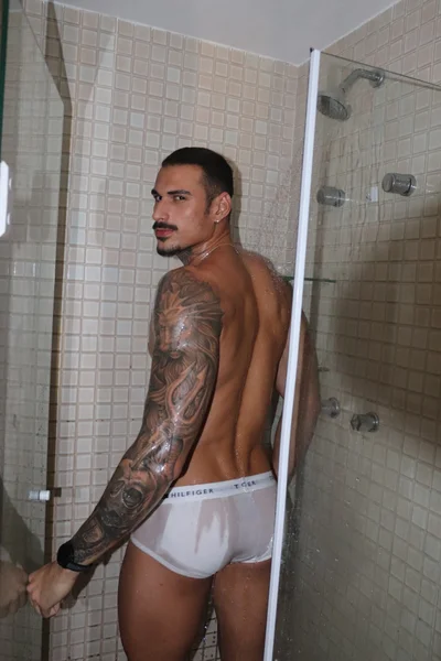 Diego (25 years) — Rio de Janeiro, Brasil - 11