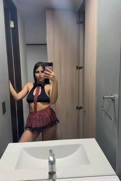 Antonella (21 years) — La Florida, Chile - 11