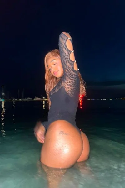 Noemy (19 años) — Madrid, España - 11