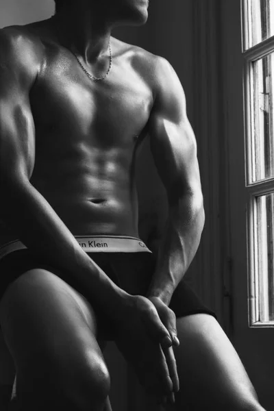 Manuel Lennan (24 años) — Recoleta, Argentina - 5