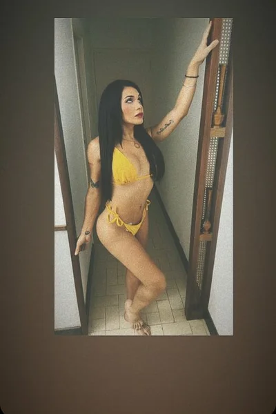 Melanie Damore (27 anos) — Capital, Argentina - 33