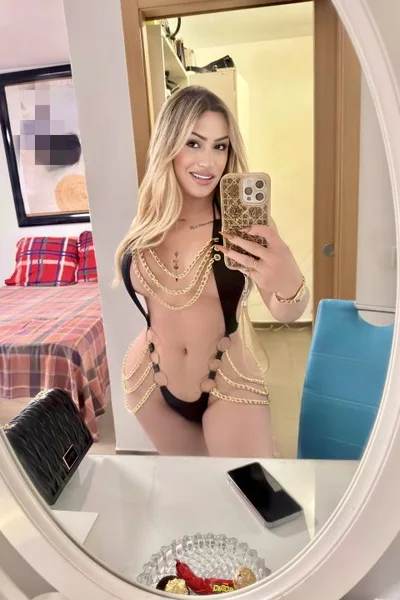 Alexandra Castellanos (28 años) — Torremolinos, España - 47