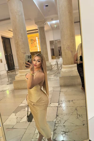 Alexandra Castellanos (28 años) — Torremolinos, España - 40
