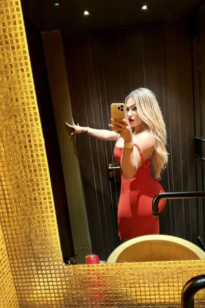 Alexandra Castellanos (28 años) — Torremolinos, España - 93