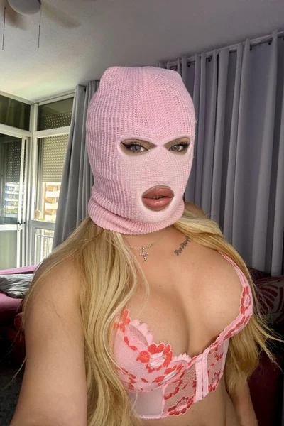 Alexandra Castellanos (28 años) — Torremolinos, España - 81