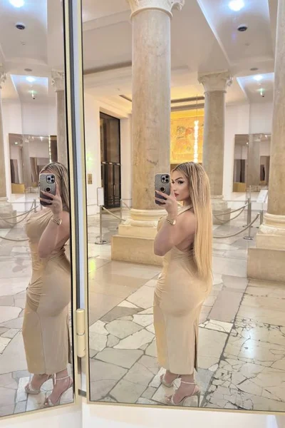 Alexandra Castellanos (28 años) — Torremolinos, España - 38