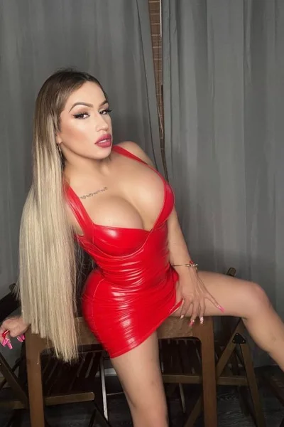 Alexandra Castellanos (28 años) — Torremolinos, España - 165