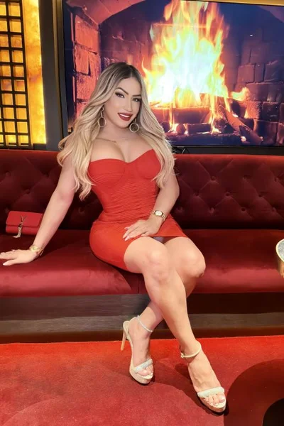 Alexandra Castellanos (28 años) — Torremolinos, España - 94