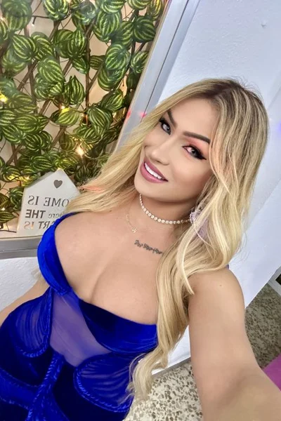 Alexandra Castellanos (28 años) — Torremolinos, España - 68