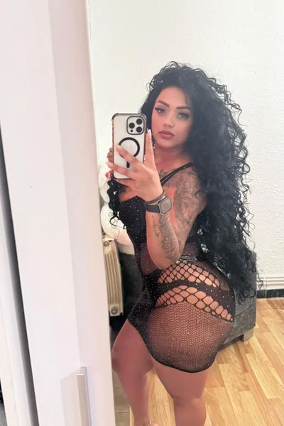 Luna (26 años) — Madrid, España - 12
