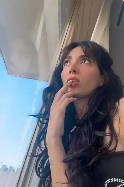 Aura (23 años) — Recoleta, Argentina - 11