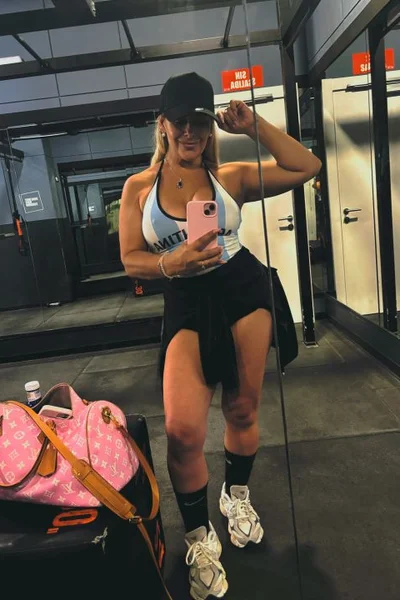 Carolina (35 años) — Confluencia, Argentina - 26