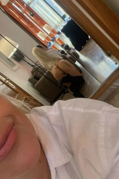 Carolina (35 años) — Confluencia, Argentina - 175