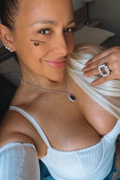 Carolina (35 años) — Confluencia, Argentina - 168