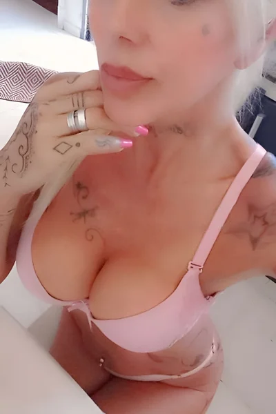 Amber (45 años) — Tres Cruces