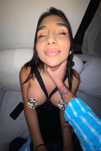 Gia (22 anos) — Palermo, Argentina - 28