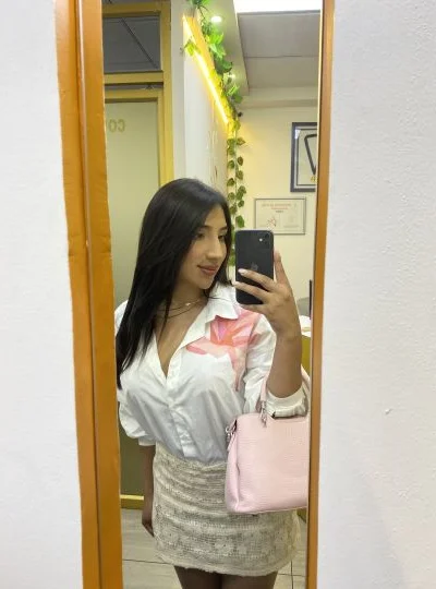 Gia (22 anos) — Palermo, Argentina - 41