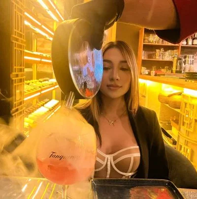 Gia (22 anos) — Palermo, Argentina - 86