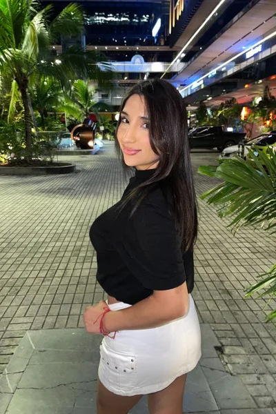 Gia (22 anos) — Palermo, Argentina - 51