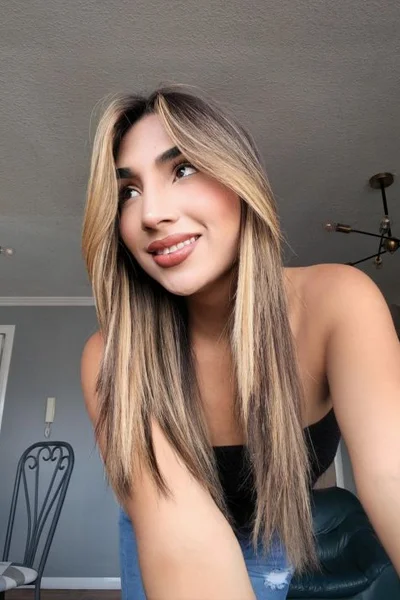 Gia (22 anos) — Palermo, Argentina - 95