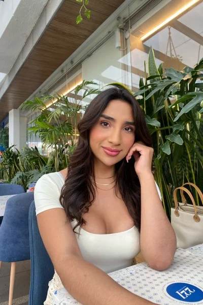Gia (22 anos) — Palermo, Argentina - 36