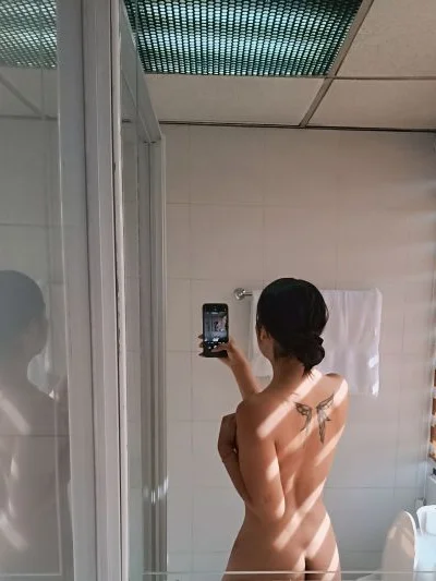Gia (22 anos) — Palermo, Argentina - 115