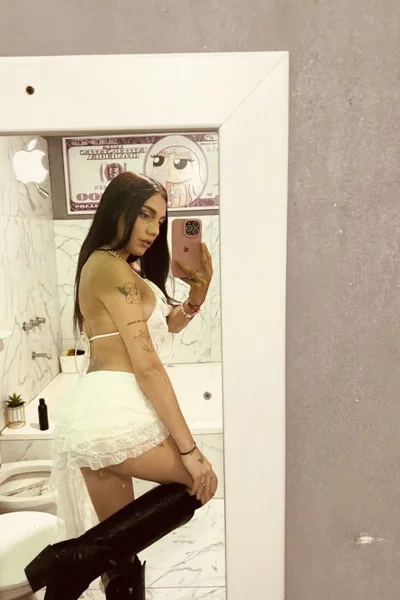 Luu Placer (23 años) — Villa Devoto, Argentina - 116