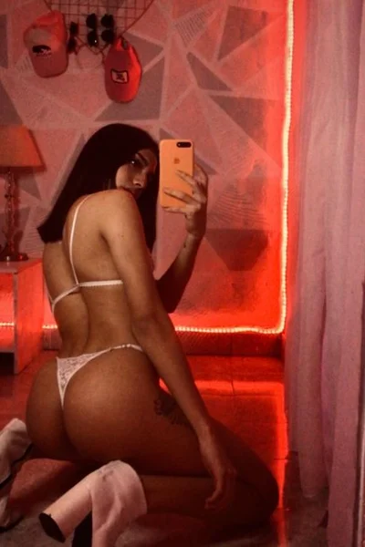 Luu Placer (23 años) — Villa Devoto, Argentina - 225