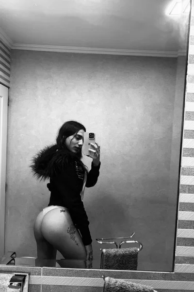 Luu Placer (23 años) — Villa Devoto, Argentina - 11