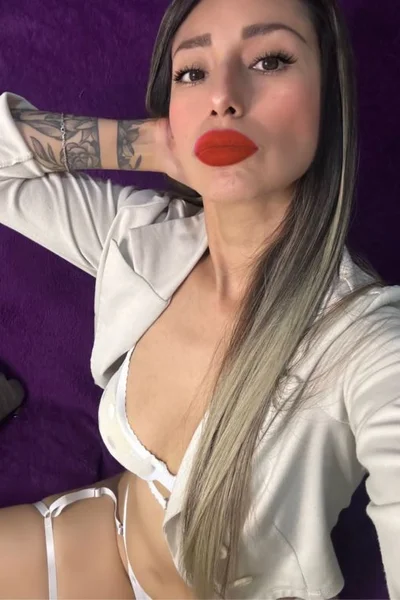 Catalina (34 years) — San Isidro, Argentina - 5
