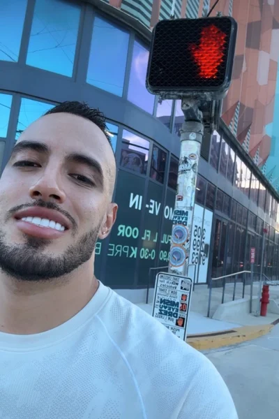 Malik (27 años) — Madrid, España - 13