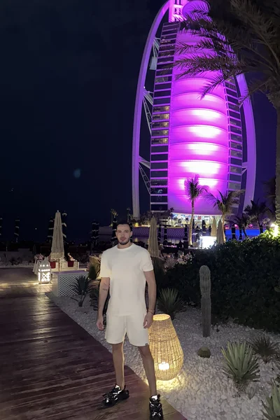 Malik (27 años) — Madrid, España - 15