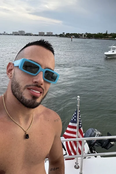 Malik (27 años) — Madrid, España - 10
