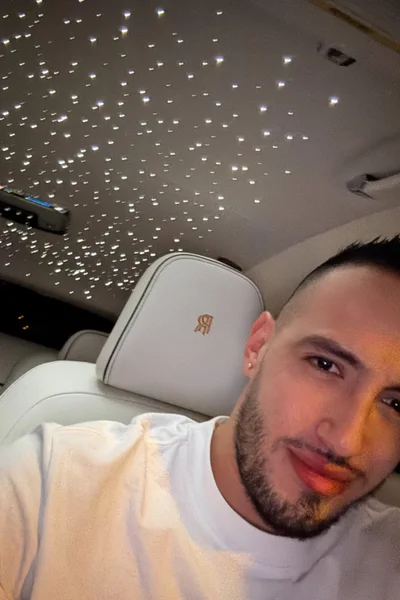 Malik (27 años) — Madrid, España - 18