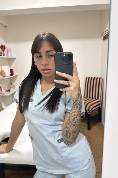 Atenea (24 años) — Belgrano, Argentina - 9