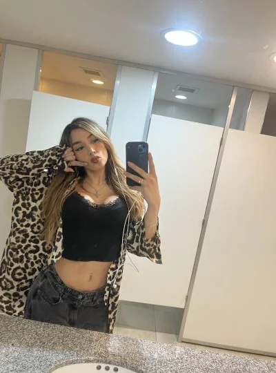 Angelita (23 años) — Microcentro, Argentina - 3