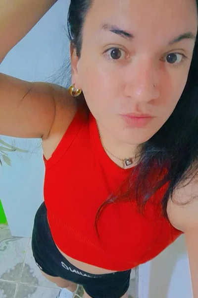 Ariana L (23 años) — Uruguay, Argentina - 18