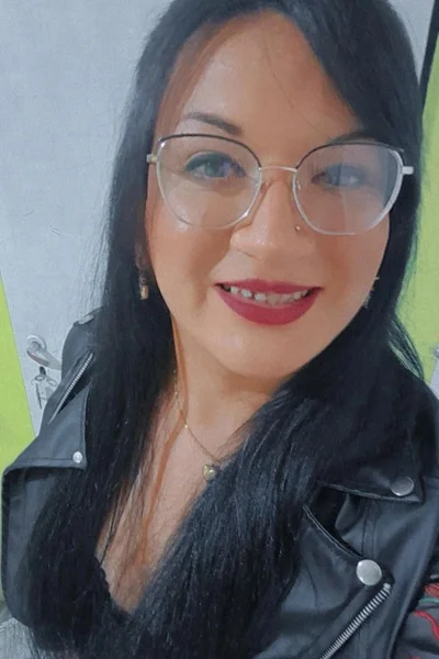 Ariana L (23 años) — Uruguay, Argentina - 11