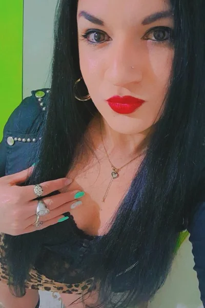 Ariana L (23 años) — Uruguay, Argentina - 23