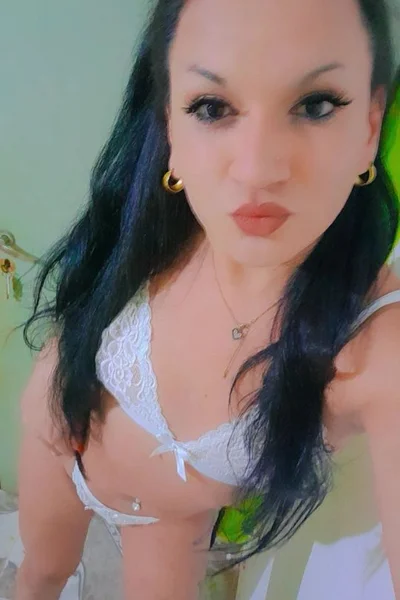 Ariana L (23 años) — Uruguay, Argentina - 32