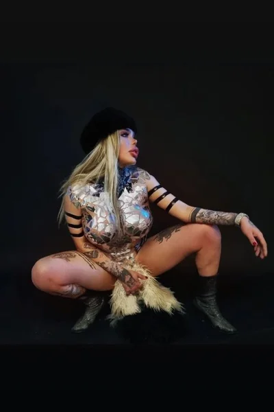 Bernarda G (26 años) — San Telmo, Argentina - 41