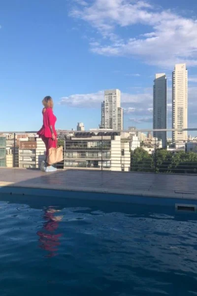 Bernarda G (26 años) — San Telmo, Argentina - 28