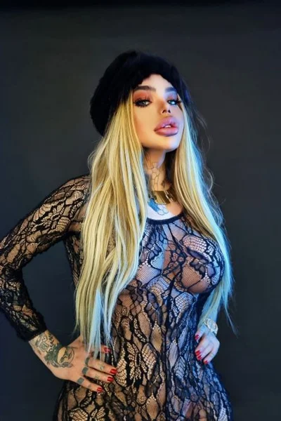 Bernarda G (26 años) — San Telmo, Argentina - 45